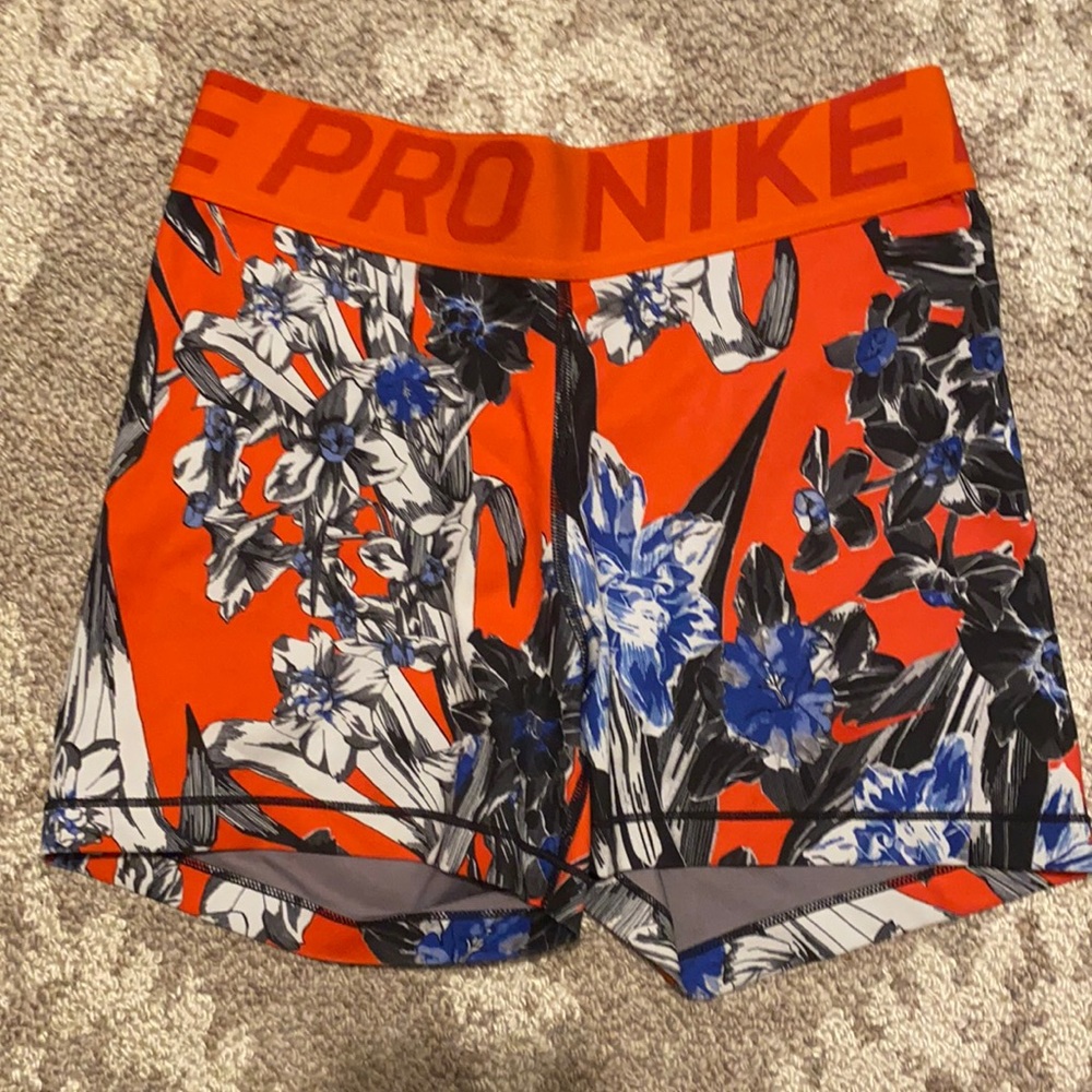 Rare Floral Nike Pro